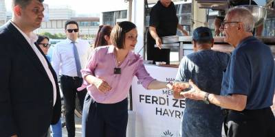 Karabağlar Belediyesi’nden Ferdi Zeyrek anısına lokma ikramı