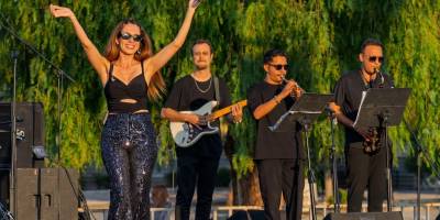 İzmirliler “Yaza Merhaba” dedi