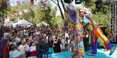 Bornova'da rengarenk yaz şenliği!