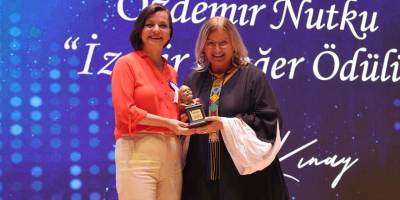 Başkan Kınay’a “Özdemir Nutku İzmir Değer Ödülü”