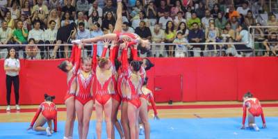 Bayraklılı kursiyerlerden yıl sonu gösterisi