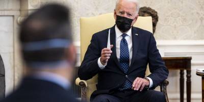 Biden, Floyd’un ailesi ile görüştü