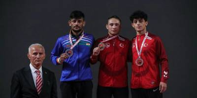 Güreşe İzmir damgası