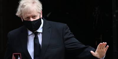 İngiltere Başbakanı Johnson: "Sonbaharda yeni ilaçlar sunulacak"