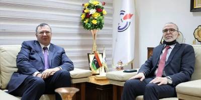 Fransız Total şirketi CEO'su, Libya Petrol Kurumu ile Trablus'ta 'işbirliği' konularını görüştü