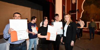 İŞ-İN hem işe hem hayata hazırlıyor