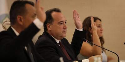 Büyükşehir Meclisi’nde ilginç anlar: “10 yıl diyelim, o zamana kadar AK Parti kalmaz”