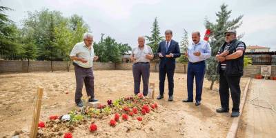 Başkan Tugay'dan yangın şehidine ziyaret
