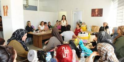 Karşıyaka’da ‘Kadın Gücü’ mahalle mahalle yayılıyor