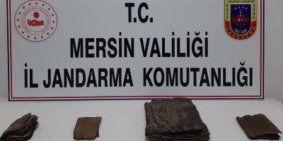 Mersin'de deri el yazmalı 4 kitap ele geçirildi