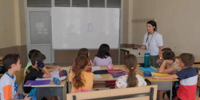 Aydınlı çocuklar yazı İngilizce öğrenerek geçiriyor