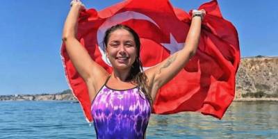 İzmirli yüzücü tarihe geçti!