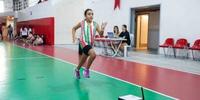 Karşıyaka’da örnek hizmet: Sportif yetenekler keşfediliyor