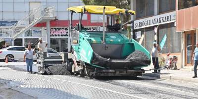 Manisa'da yol yapım çalışmaları tam gaz!