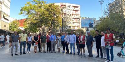 Zafer Partisi Bornova İlçe Başkanı Birgül Etiz Özeken “Esnaf Perişan, Halk Yoksullaşıyor”