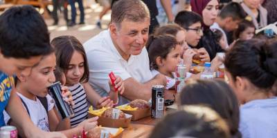 Tugay, İEF'in minik misafirleriyle buluştu!