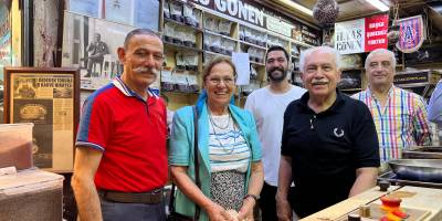 Vatan Partisi Genel Başkanı Doğu Perinçek Kemeraltı’nda: “Esnafımız Baş Tacıdır!”