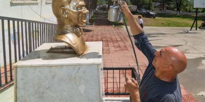 Büyükşehir, yeni dönem öncesi okulları yeniledi