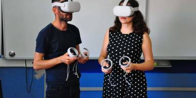 Öğretmen çiftten VR destekli eğitim modeli