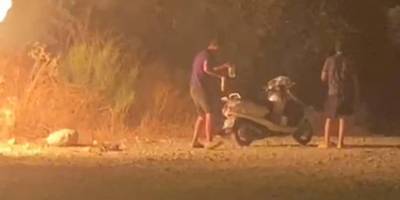 Ormanı yakıp kaçtılar!