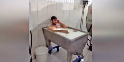 Süt kazanında banyo yapan 2 işçi, 15 yıl hapis istemiyle hakim karşısında: 'Şaka amaçlıydı'