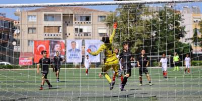 Efes Selçuk’ta Ferdi Zeyrek Futbol Müsabakaları Heyecanı