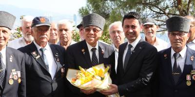 Başkan Önal, gazilerle bir araya geldi