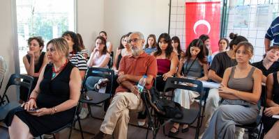 Karşıyaka’da genç tasarımcıların eserleri Galeri Alt’ta sergileniyor