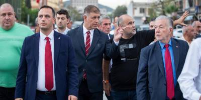 Başkan Tugay Ayakkabıcılar Sitesi esnafını ziyaret etti