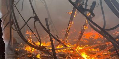 Bornova’daki depo yangınına hızlı müdahale