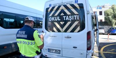 KUŞADASI’NDA OKUL SERVİSLERİ DENETİMDEN GEÇTİ