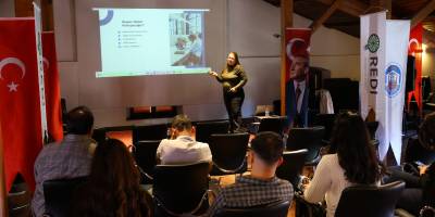 REDİ Türkiye’den Selçuk Efes Kent Belleği’nde kariyer rehberliği eğitimi