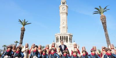 Cumhuriyetimizin 102. Yılı İzmir’de Coşkuyla Kutlanıyor