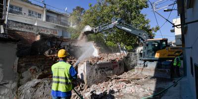 Ballıkuyu dönüşüm bölgesindeki metruk yapılar yıkılıyor