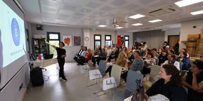 emiz Gıdalarla Sağlıklı Yaşam: Efes Tarlası Yaşam Köyü’nde Fonksiyonel Beslenme Söyleşisi