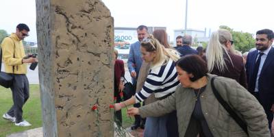 Ahmet Taner Kışlalı Güzelbahçe’de Anıldı