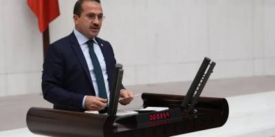 AK Parti’den CHP’ye ‘parti içi demokrasi’ eleştirisi: Delegeleri bile genel merkez belirledi!