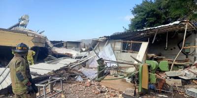 İzmir İtfaiyesi göçük altında kalan yurttaşı kurtardı