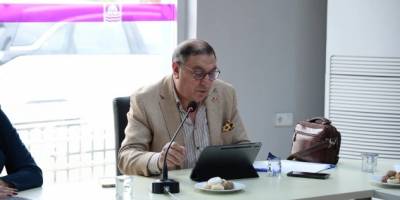 AK Partili Boztepe'den Foça Belediyesi'ne bütçe tepkisi: Sat, ceza kes,  zam yap, maaş öde