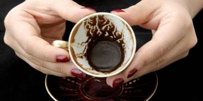 İzmir’in ‘gizli’ falcıları: Mahkemeye çıktı, hakime fal bakıp döndü!