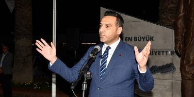 Çiğli’de “İstiklalden İstikbale Büyük Cumhuriyet Yürüyüşü ”ne yoğun katılım