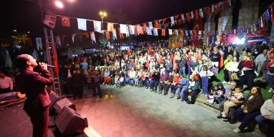 EFES SELÇUK’TA 29 EKİM GURURU: CUMHURİYET COŞKUSU MEYDANLARA TAŞTI