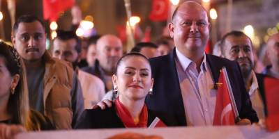 Menderes’in Her Noktasında Cumhuriyet Coşkusu