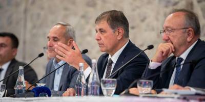 Başkan Tugay su ürünleri kooperatiflerinin temsilcileri ile buluştu