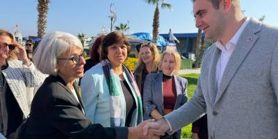 CHP İZMİR ÜÇ AYAKLI YENİ İZMİR MODELİNİ HAYATA GEÇİRİYOR