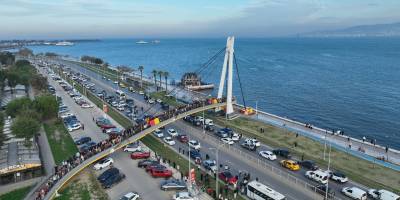 İzmir Ata’sını unutmadı