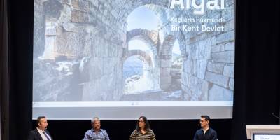Yaşar Eğitim ve Kültür Vakfı tarafından düzenlenen panelde,  “Keçilerin Hükmünde Bir Kent Devleti: Aigai”nin tarihi, ekonomisi ve kentteki toplumsal yaşam anlatıldı.