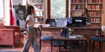 Cumhuriyet Kütüphanesi geleceği aydınlatıyor