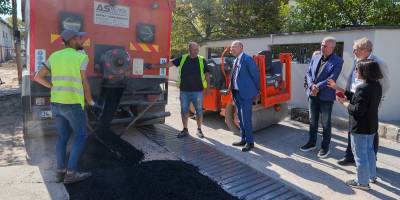 Gaziemir’de asfalt seferberliği: İki ayda 4 bin 472 metrekare alan asfaltlandı