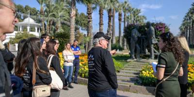 İzmir Büyükşehir Belediyesi “Kent Denetçileri” dönemini başlattı